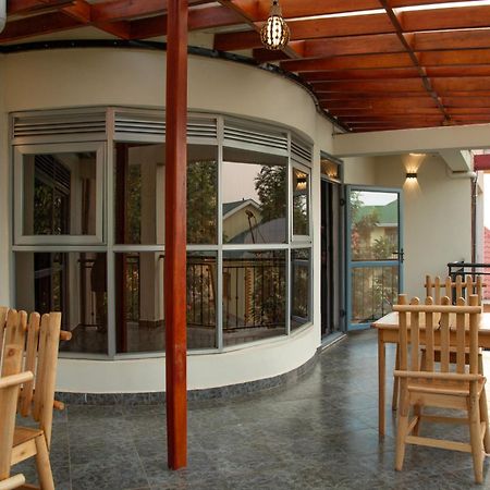 Silver Oaks Hotel Boma Fort Portal Zewnętrze zdjęcie