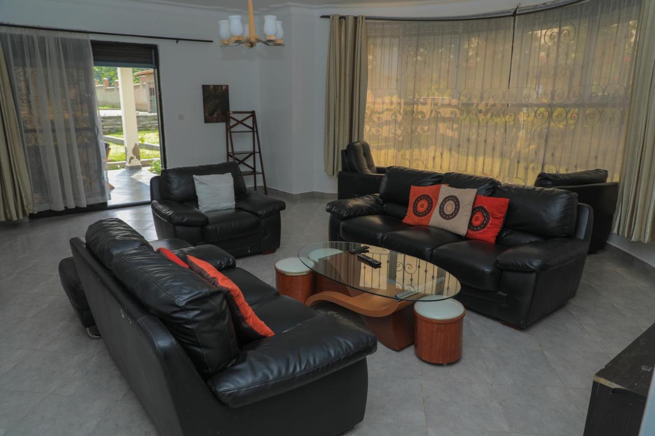 Silver Oaks Hotel Boma Fort Portal Zewnętrze zdjęcie