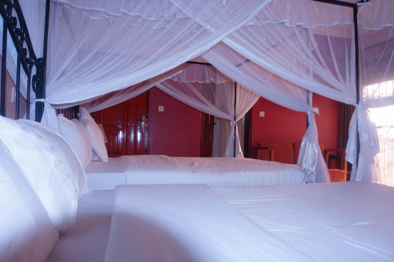 Silver Oaks Hotel Boma Fort Portal Zewnętrze zdjęcie