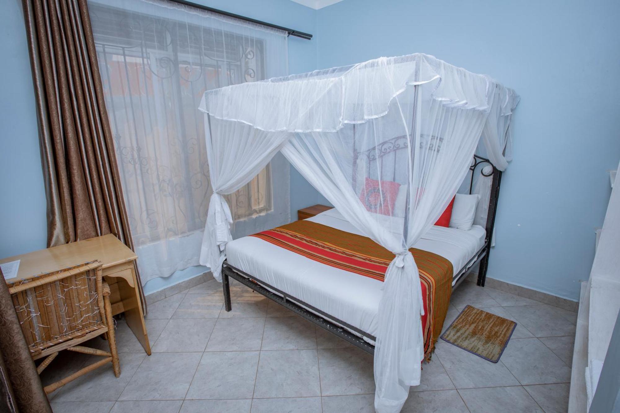 Silver Oaks Hotel Boma Fort Portal Zewnętrze zdjęcie
