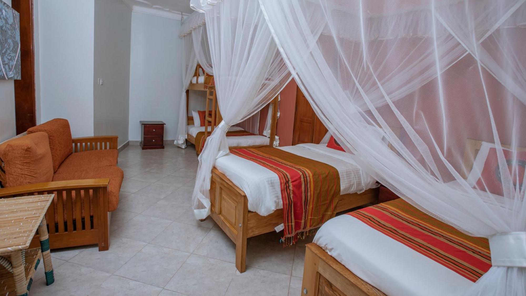 Silver Oaks Hotel Boma Fort Portal Zewnętrze zdjęcie