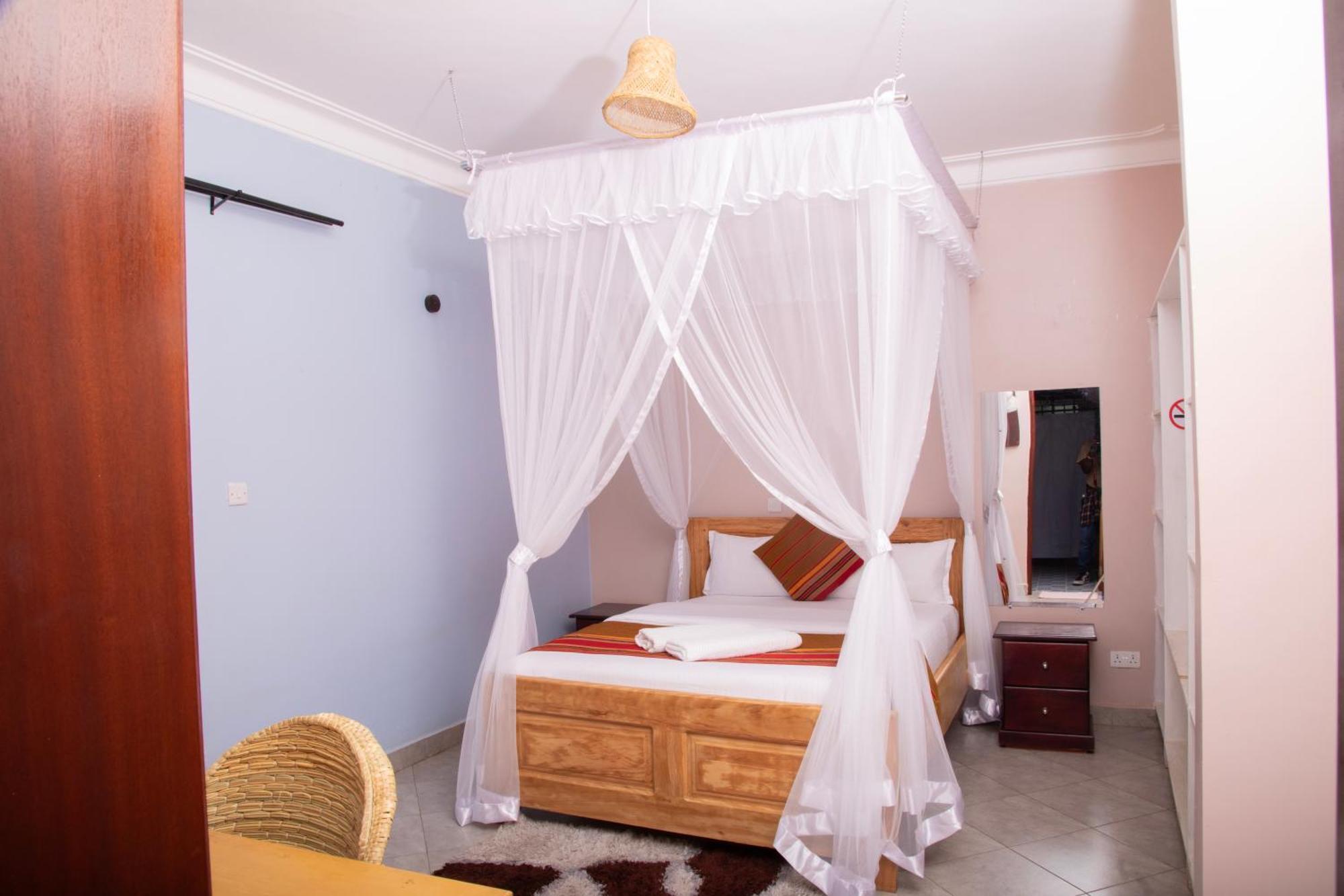 Silver Oaks Hotel Boma Fort Portal Zewnętrze zdjęcie