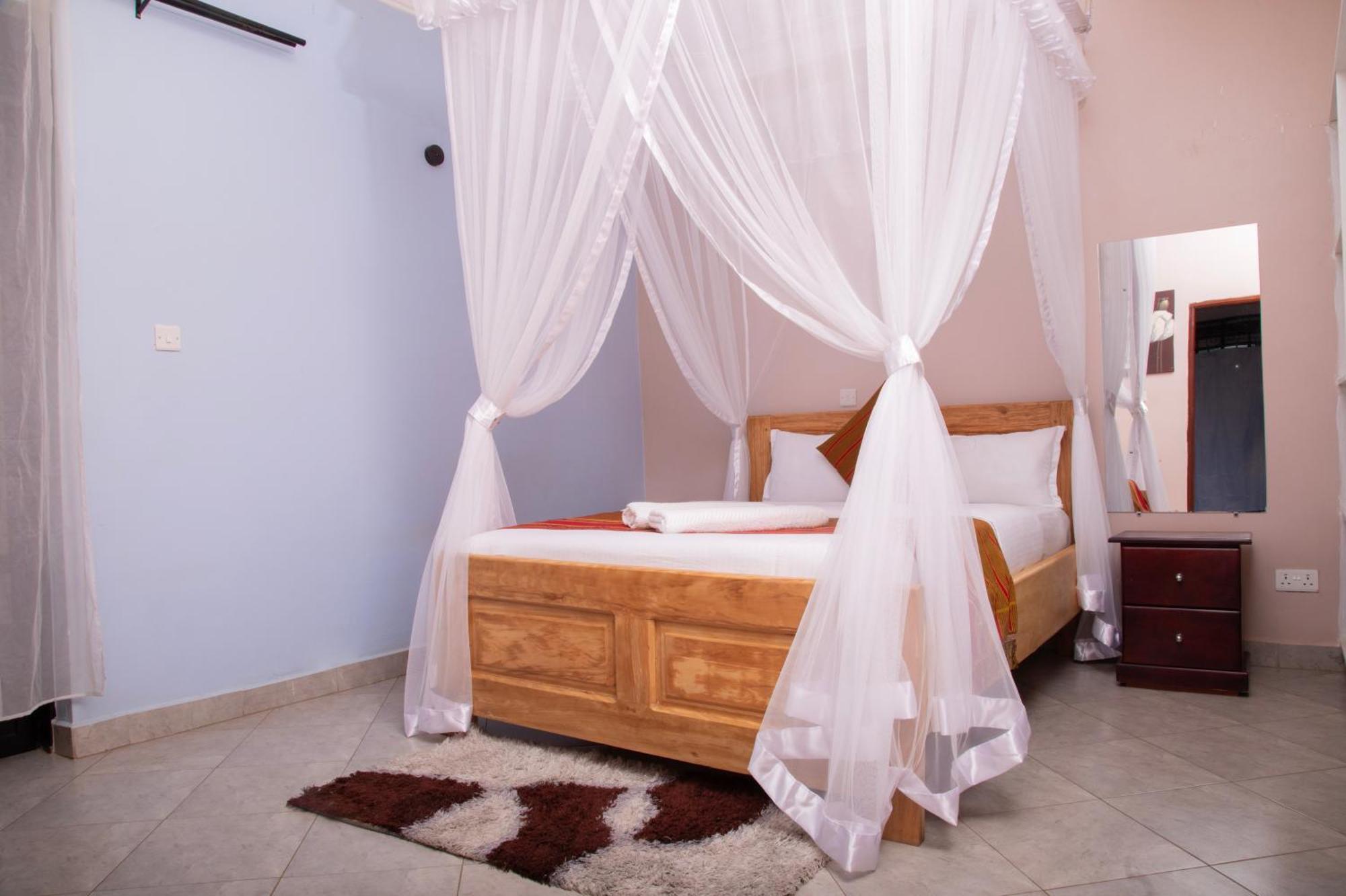 Silver Oaks Hotel Boma Fort Portal Zewnętrze zdjęcie