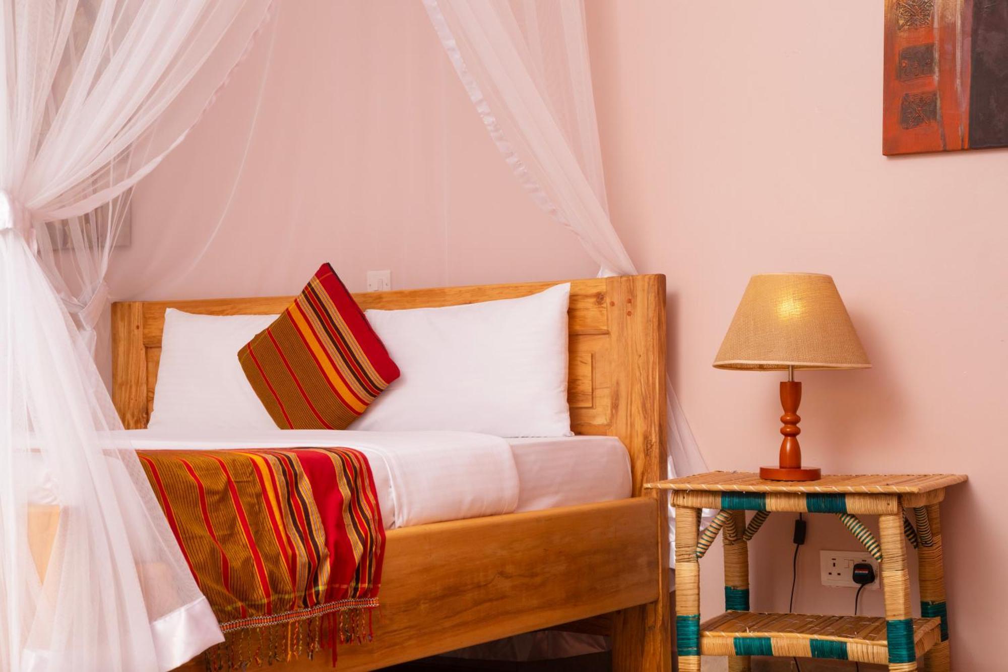 Silver Oaks Hotel Boma Fort Portal Zewnętrze zdjęcie